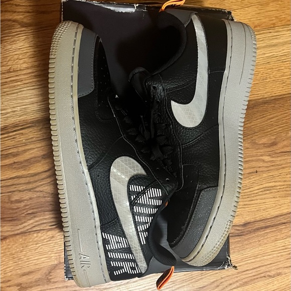 Men’s Air Force  1 “07” LV8 2 Black / Wolf Grey Size 8 - Picture 6 of 8